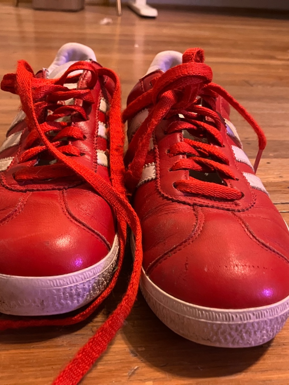 Adidas Gazelle Limited Edition I Love London low red